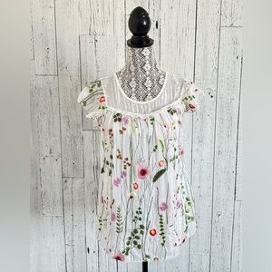 Sheer Pretty Floral Embroidered Short Sleeved Top EUC